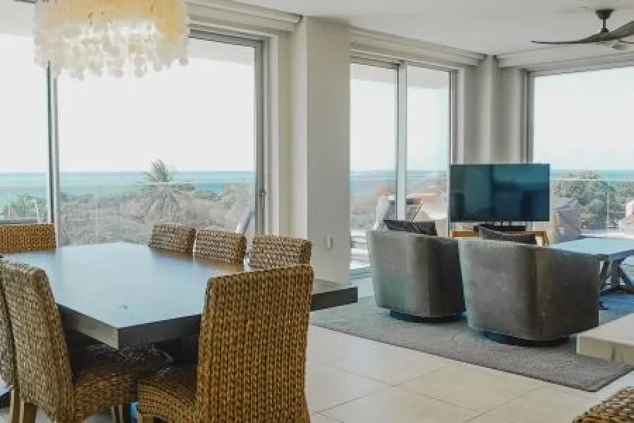 Sunset Penthouse – Beach Front at Eagle Beach